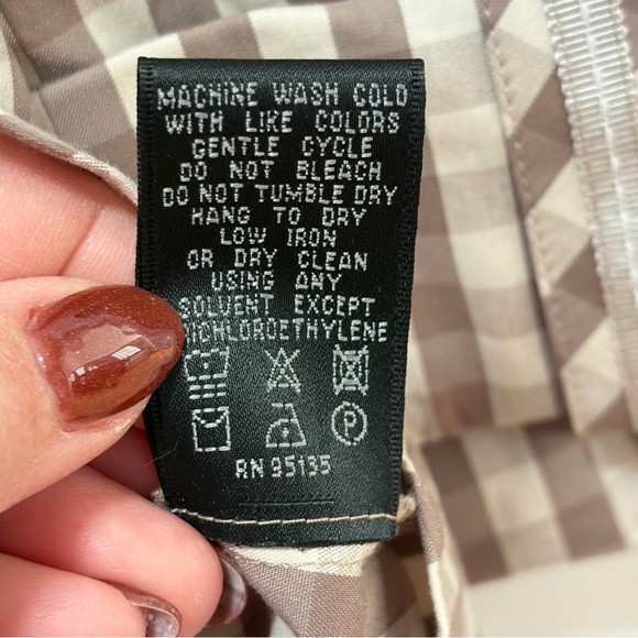 Lafayette 148 Gingham Button Down Blouse size 6 Taupe Cream Roll Tab Long Sleeve - Picture 6 of 12